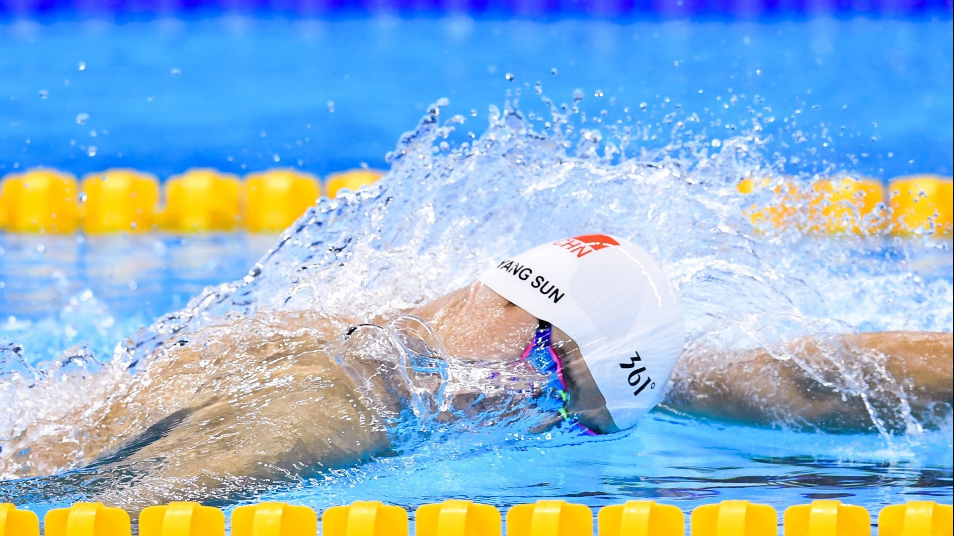 “中国足球联赛全面推广数字化智能裁判”，智能足球比赛