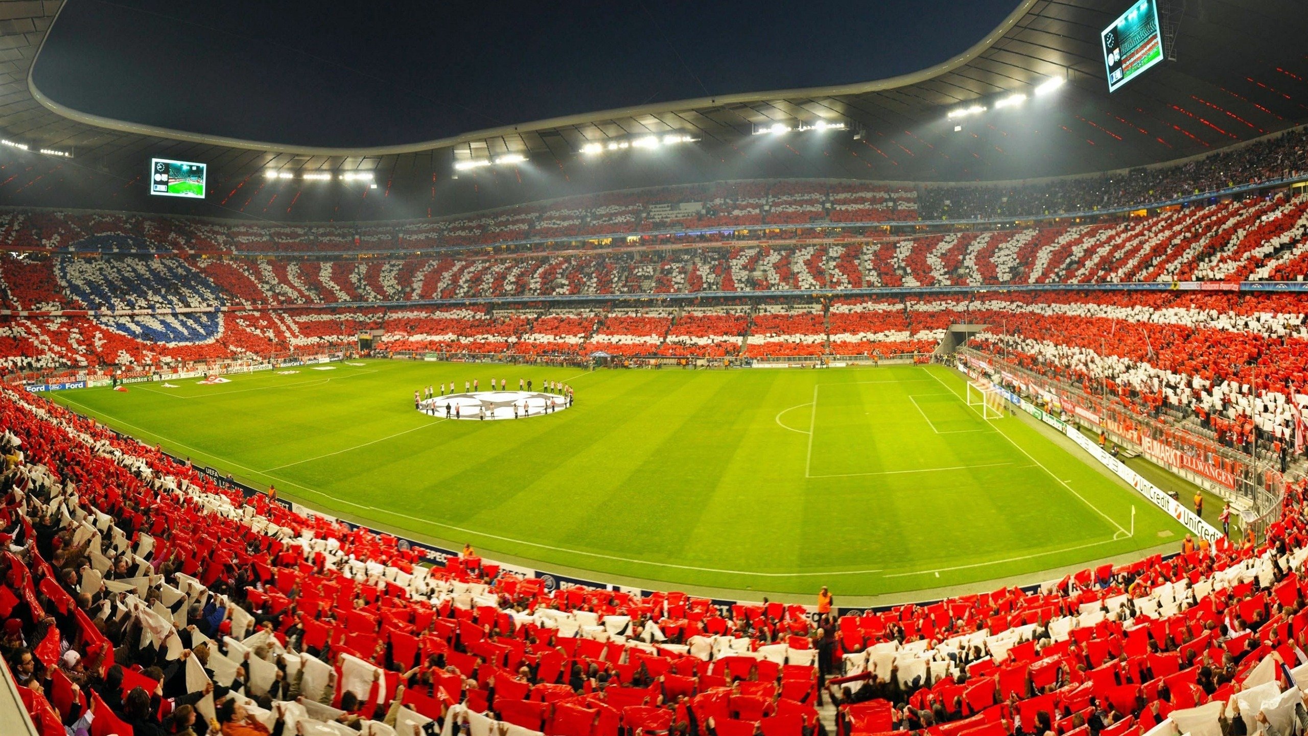 全北现代守门员屡献神扑，全北现代球员